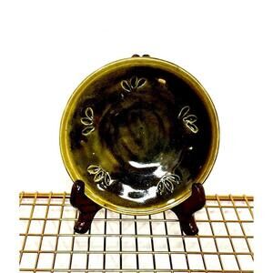 Signed Glazed Stoneware Studio Pottery Olive-Green Plate With Leaf Motif